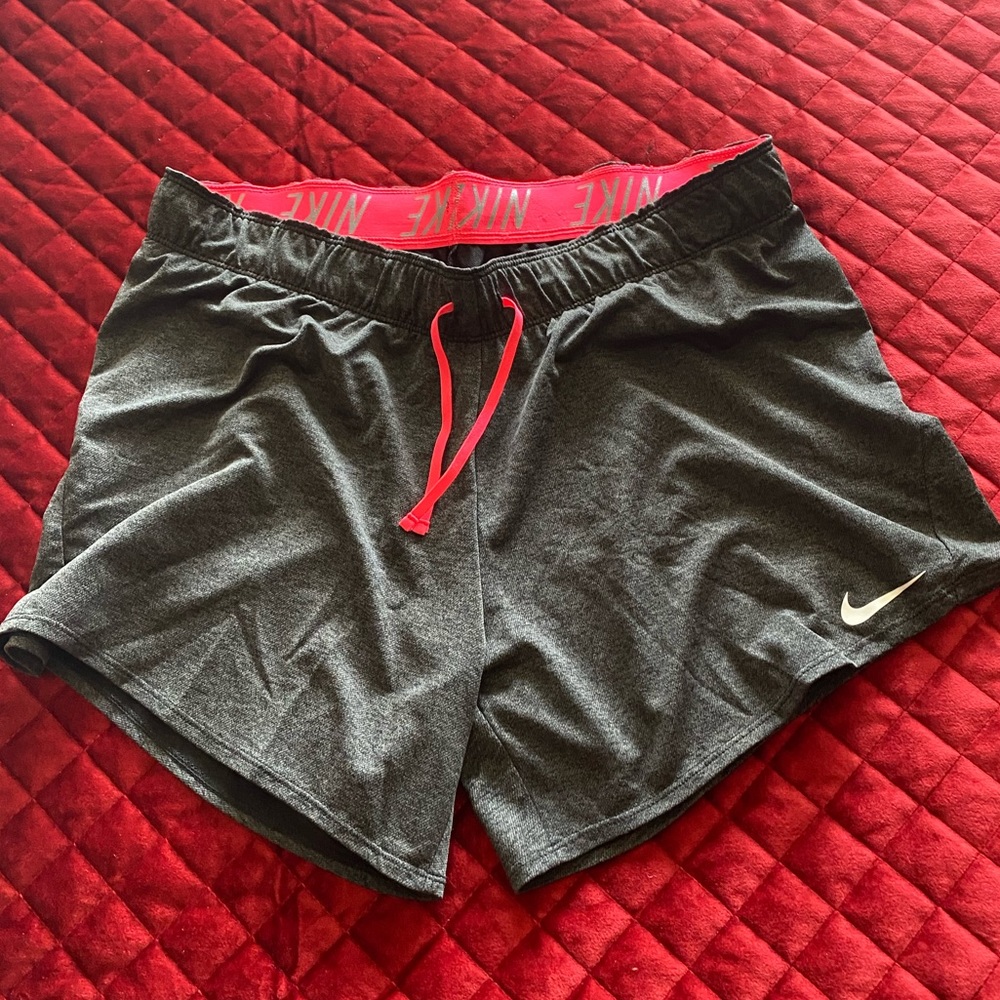 Nike dri-fit shorts 3.5 in inseam with drawstring waist